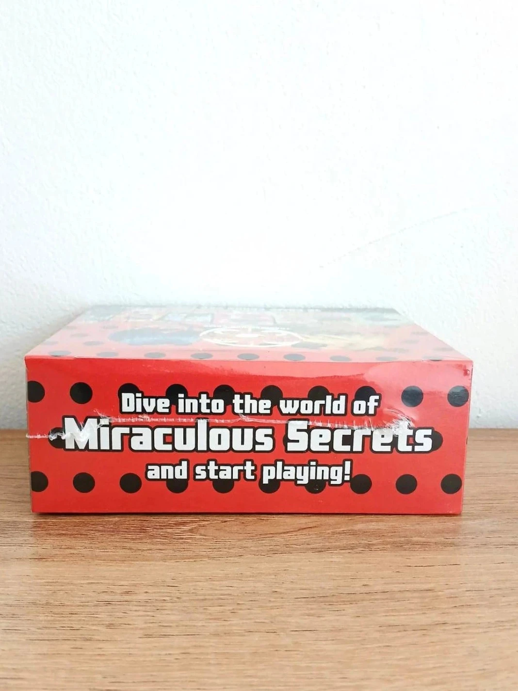 TGC Miraculous Secrets 24 Booster Cards en Display – photo 3